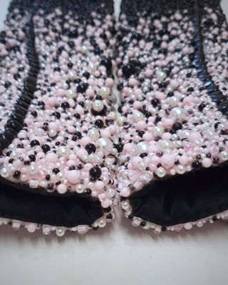 Detail •𝒻𝓁𝒶𝓈𝒽𝒷𝒶𝒸k•✂️ @vandajanda @vandajandaofficial 🎀 #krejcovstvi #krejcovskysalon #sitinazakazku #krejcovskyatelier...